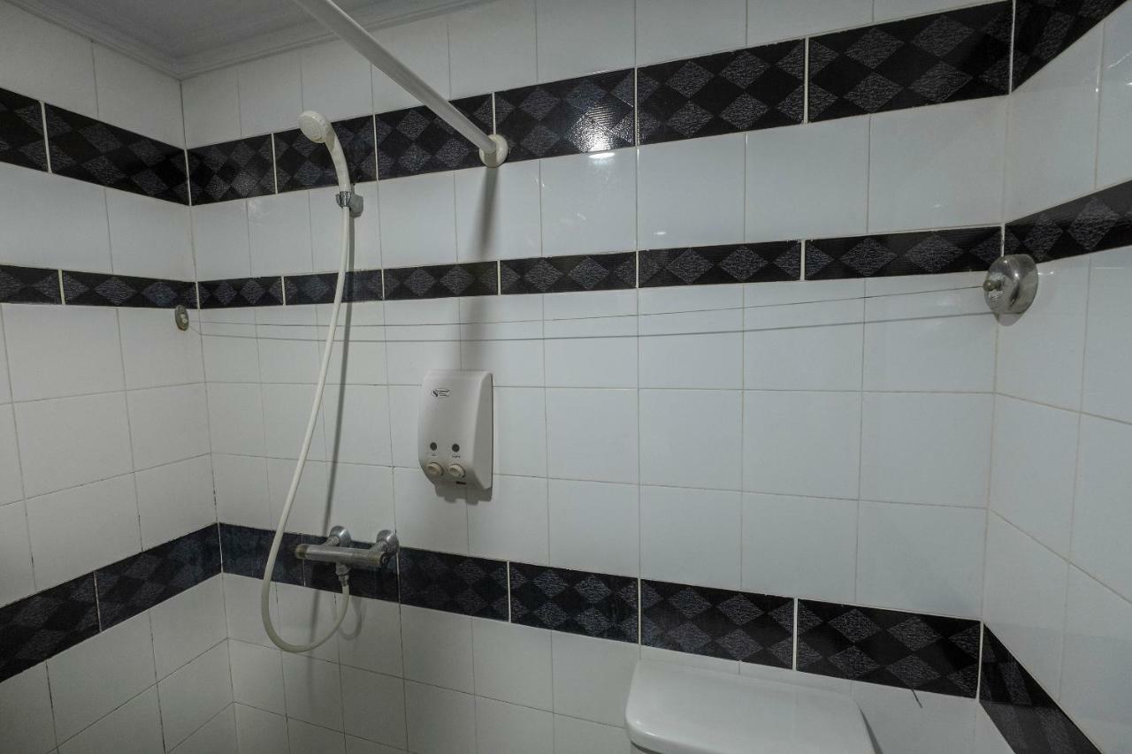 Oyo 628 Losari Metro Makassar Dış mekan fotoğraf